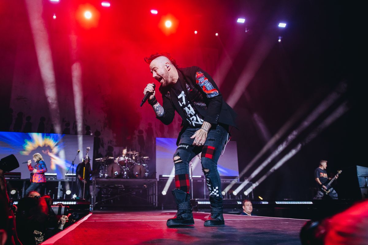 Three Days Grace zenekar fellépése a Papp László Sportarénában