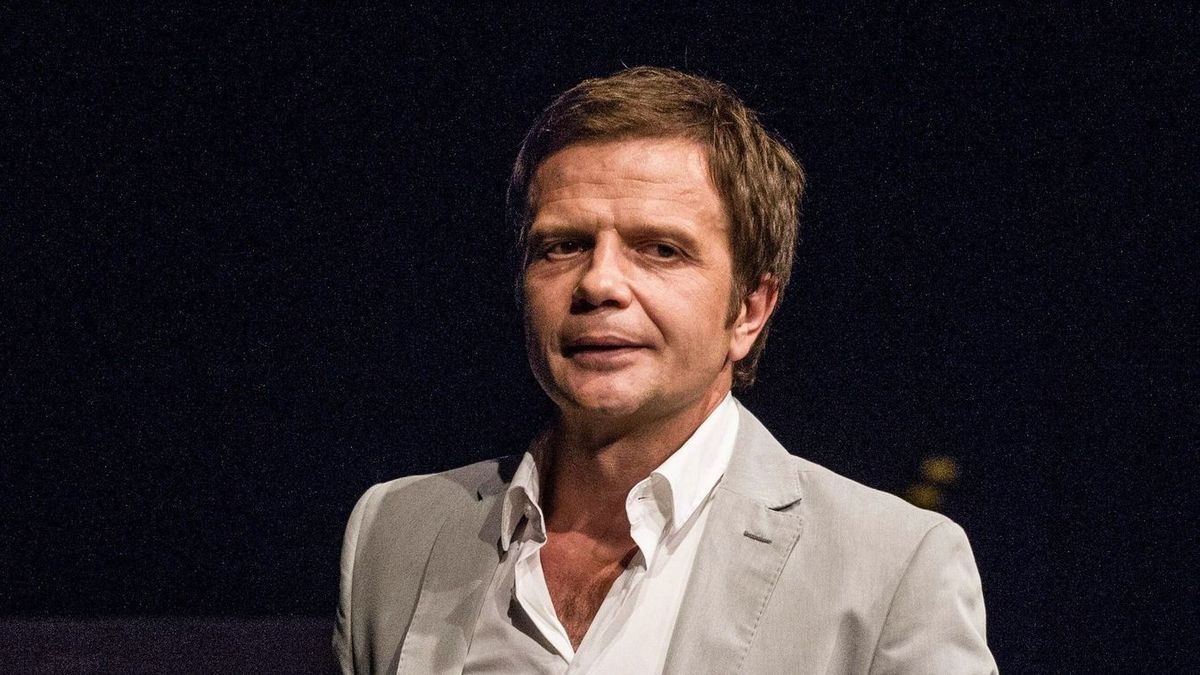 Csúnyán eltájolta magát Pintér Béla és Társulata