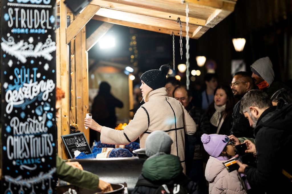 Megnyílt Budapest ikonikus karácsonyi vására