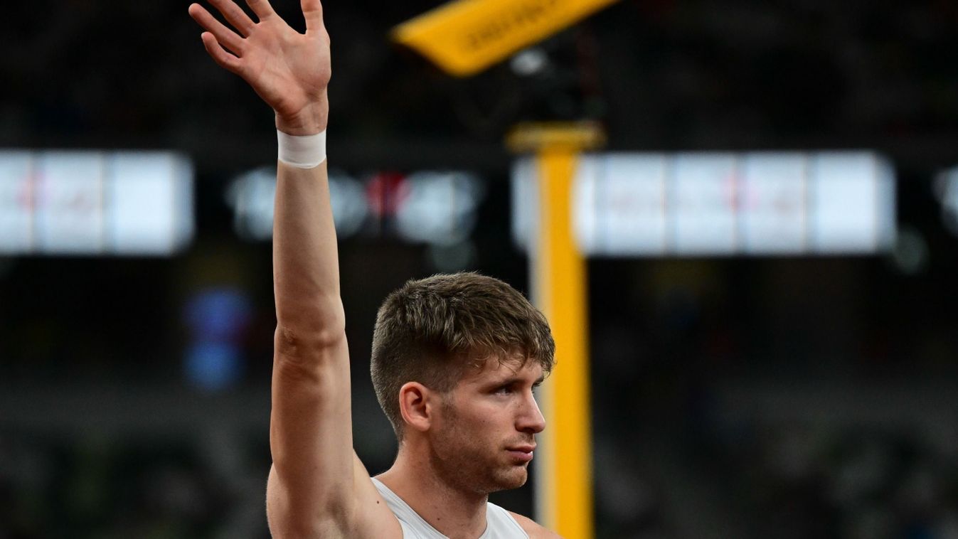 Molnár Attila
Tokió, 2025. szeptember 16.
Molnár Attila a férfi 400 méteres síkfutás középdöntőjében a tokiói atlétikai világbajnokságon 2025. szeptember 16-án.
MTI/Czeglédi Zsolt