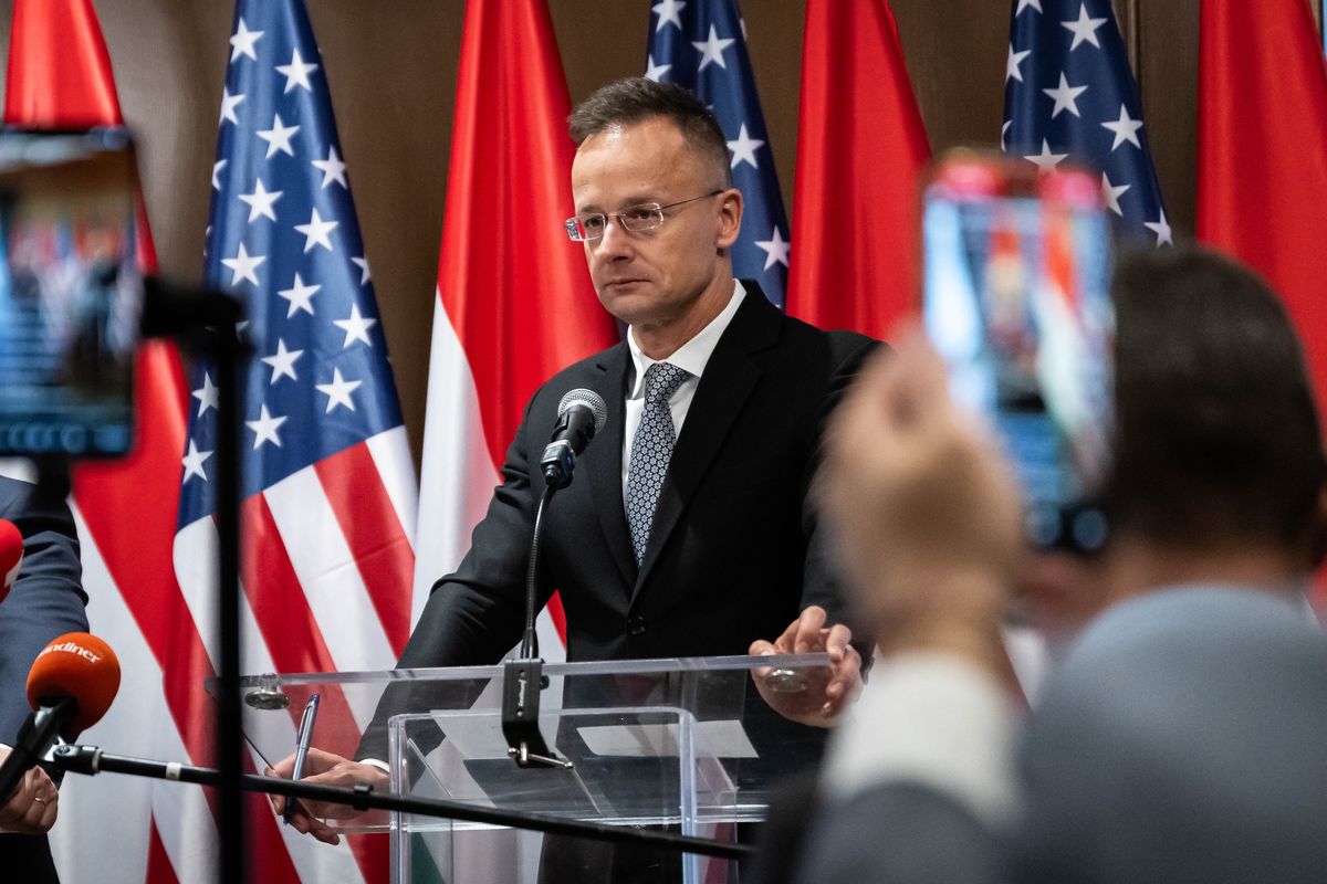 Szijjártó Péter a washingtoni sajtótájékoztatón Forrás: MTI