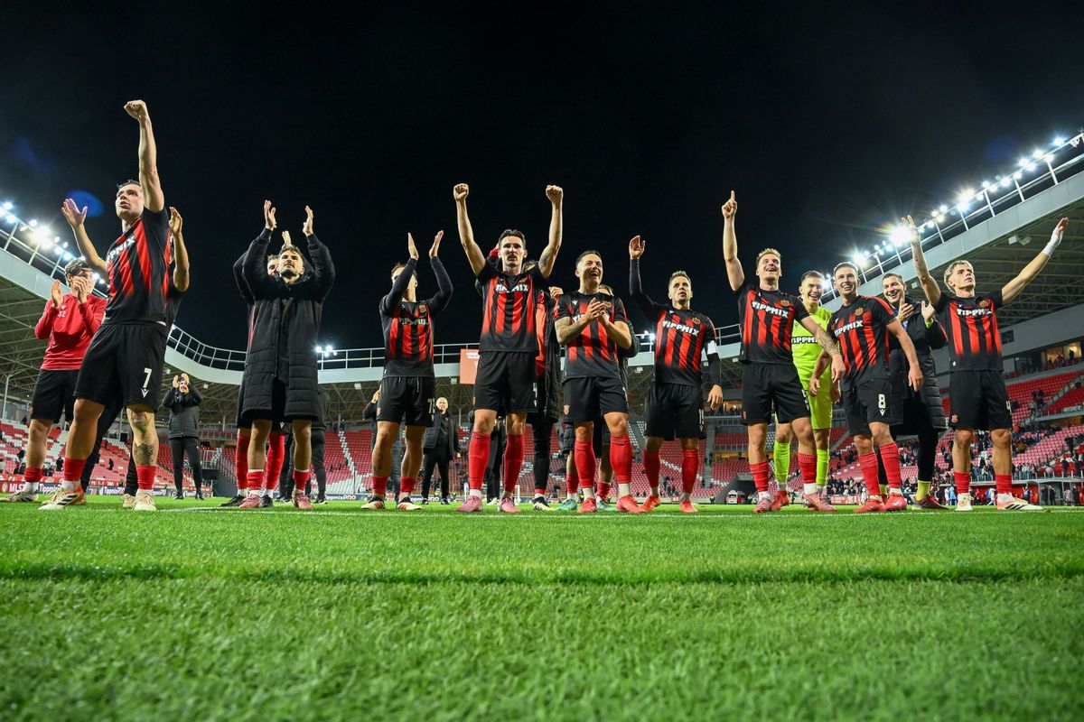 A Honvéd amellett, hogy jelenleg feljutásra áll az NB II-ben, versenyben van még a Magyar Kupában is