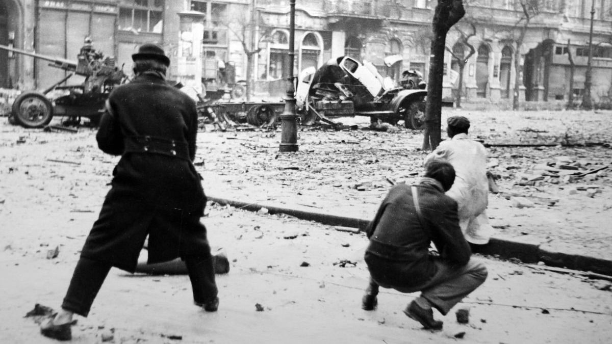 A lángba borult ország – Ez volt az ‘56-os forradalom valódi oka?