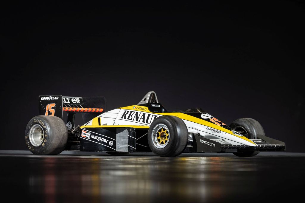 Renault
