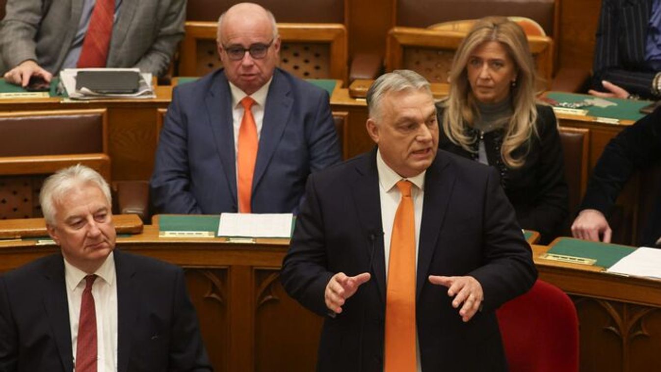 Prime Minister Viktor Orban answers immediate questions (Photo: Istvan Mirko)