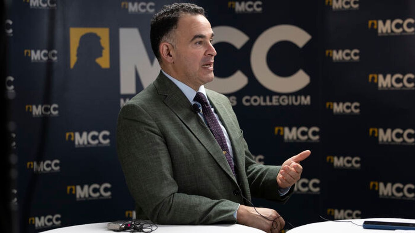Drug policy scholar Dr. Kevin Sabet, visiting researcher at Yale University, speaks to Magyar Nemzet at the MCC conference Global Drug Epidemic on November 18 (Photo: MCC)