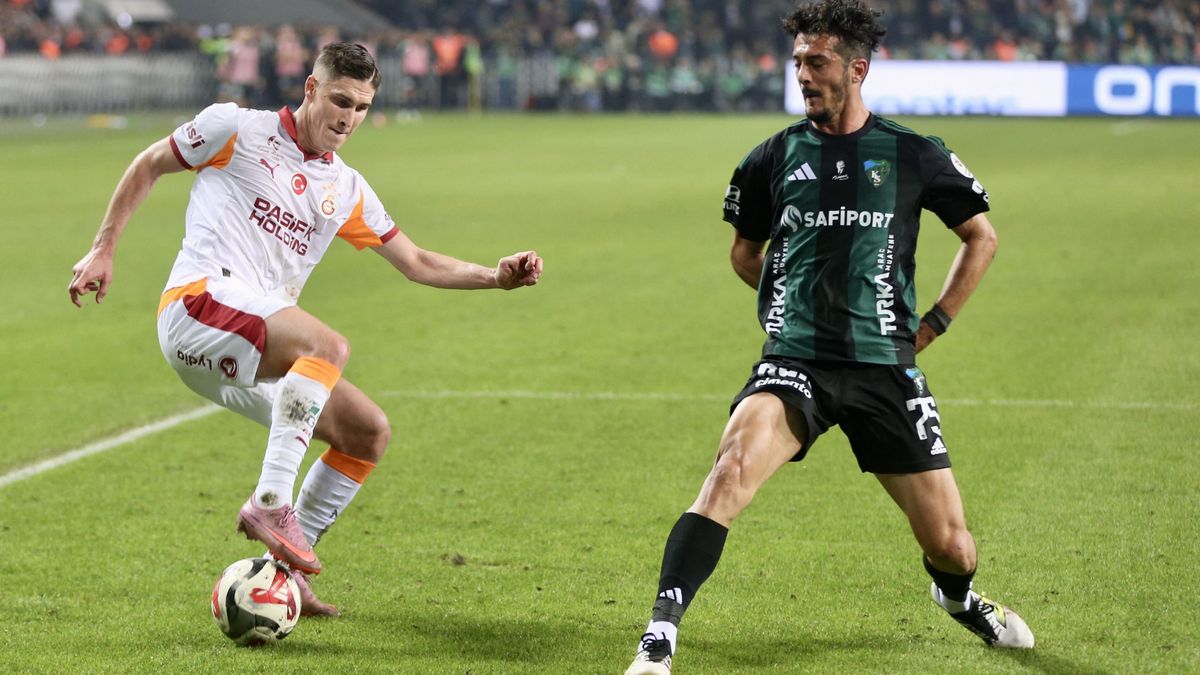 Megtalálták a felelőst a Galatasaraynál a vereség után, Sallai Roland is megszólalt