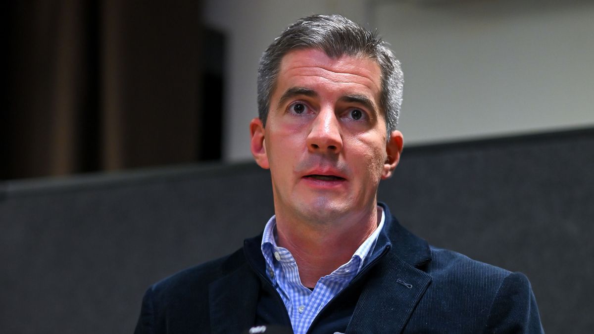 Komádi, 2025. november 17.
Kocsis Máté, a Fidesz parlamenti frakcióvezetője sajtótájékoztatót tart a kormánypártok országjárásának fóruma előtt a hajdú-bihari Komádiban 2025. november 17-én.
MTI/Czeglédi Zsolt