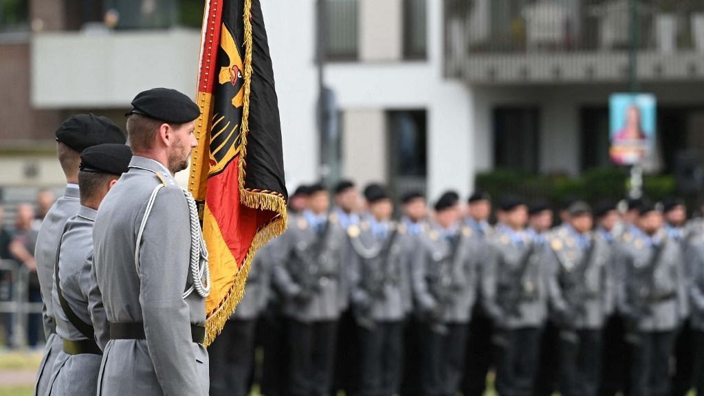 A sorkatonaság visszahozásáról szóló viták Németországban komoly szorongást váltanak ki a fiatalok körében