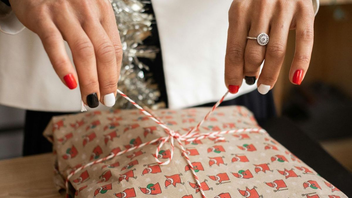 Kiderült, mennyire nyílik meg a magyarok pénztárcája karácsonyra – meglepő adatok érkeztek