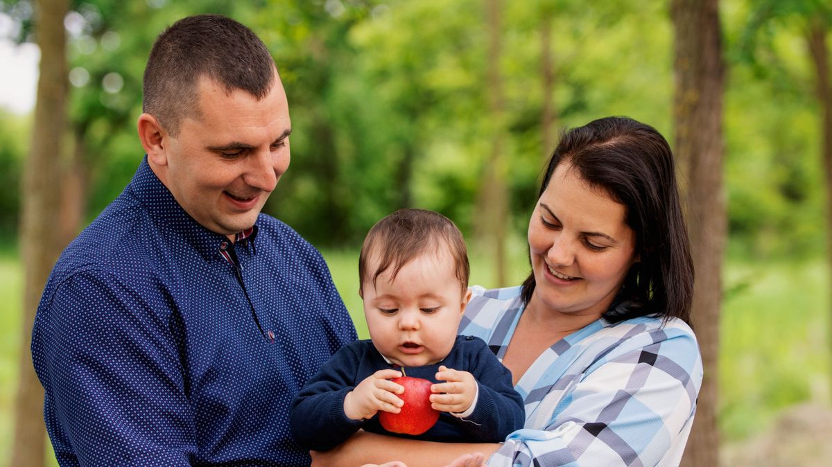A Tisza Párt elvenné azt a pénzt, amit a kormány a családoknak ad