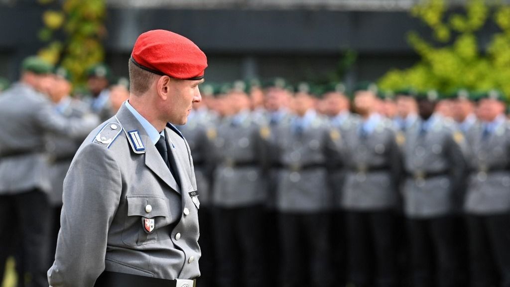 Felháborodás Németországban: a sorkatonasági tervek mindenkit érintenek