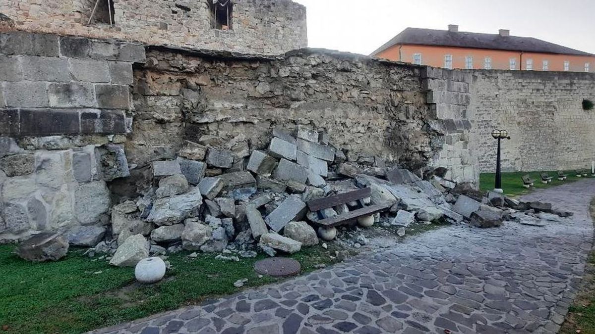 V Egerju se je porušil del obzidja gradu, sprehajalna pot je zaprta