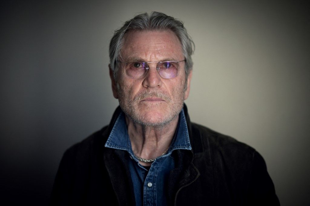 (FILES) French actor Tcheky Karyo poses for a photograph on the sidelines of the 8th edition of the Cinema and film music festival in La Baule, on July 2, 2022. Actor and theatre performer Tchéky Karyo, who starred in around 80 films including Jean-Jacques Annaud's "L'Ours" and Luc Besson's "Nikita", died on October 31, 2025, at the age of 72, his agent Elisabeth Tanner told AFP. (Photo by Loic VENANCE / AFP)
