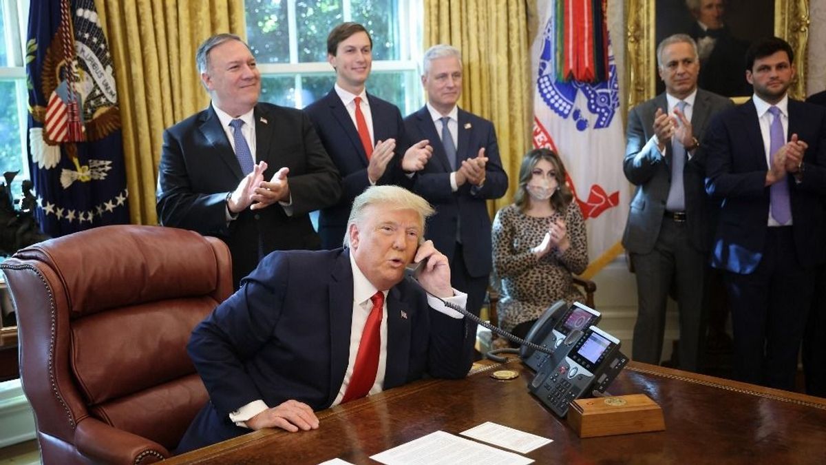 Trump egy telefonnal lezárná a háborút