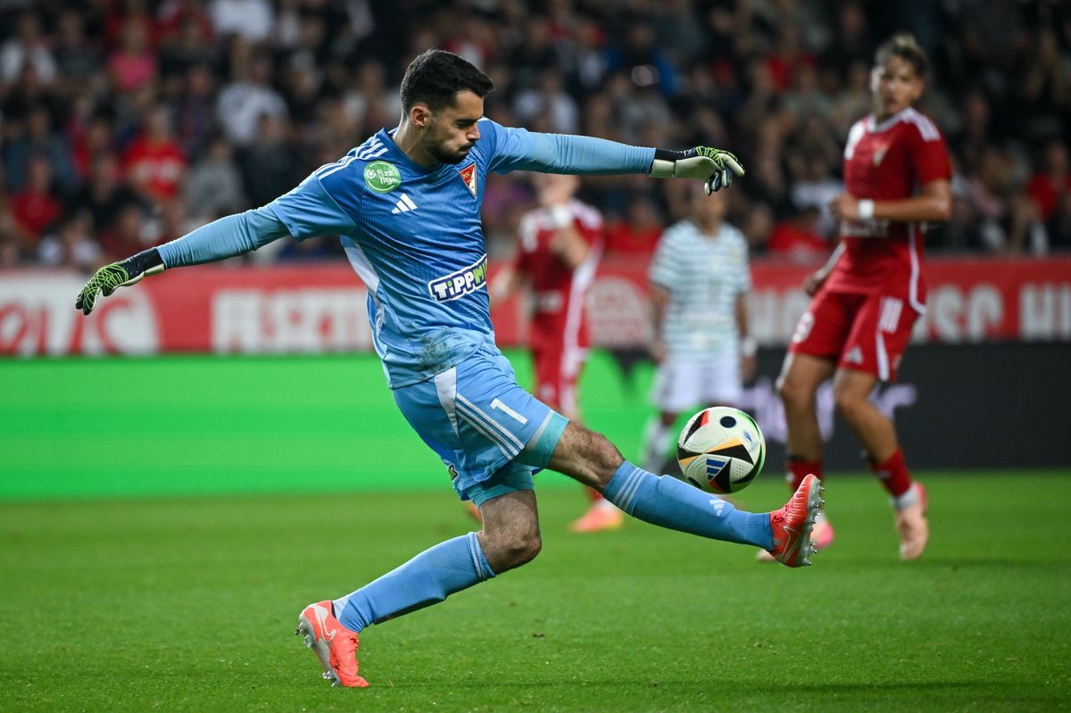 Varga Ádám újra volt csapata, az FTC ellen védhet az NB I-ben