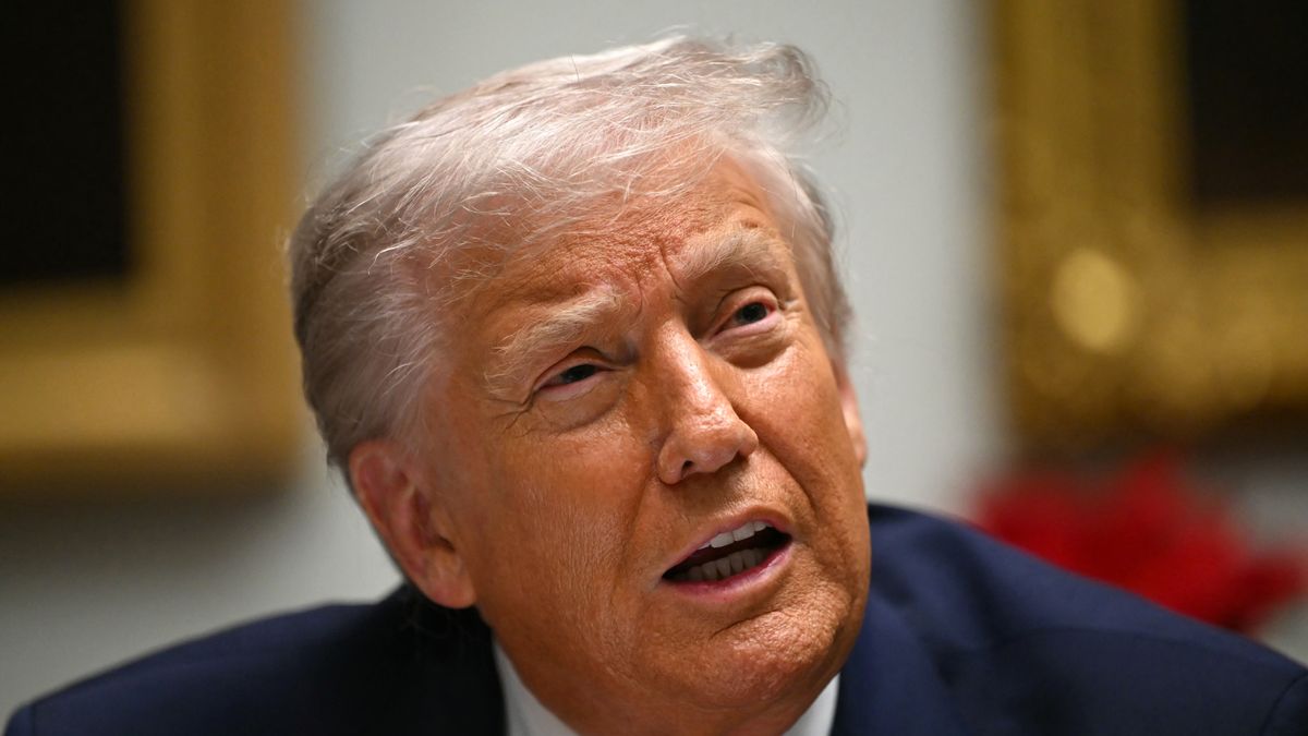 Trump perli a BBC-t (Fotó: ANDREW CABALLERO-REYNOLDS / AFP)