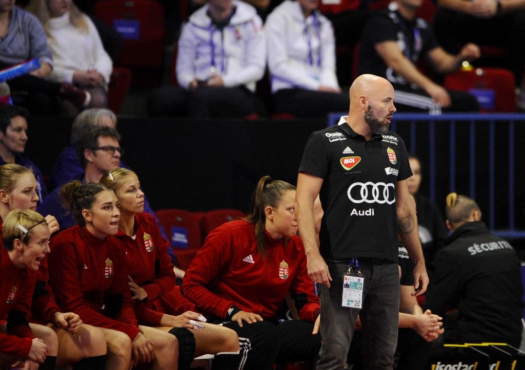 Hungary's Danish head coach Kim Rasmussen looks on during the EURO 2018 European Women's handball Championships Group 2 main round match between Hungary and Norway on December 7, 2018 at Jean Weille sport hall in Nancy. (Photo by JEAN-CHRISTOPHE VERHAEGEN / AFP)