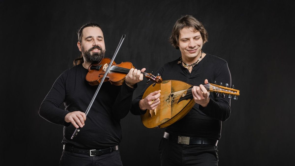 Világzenével, lemezbemutatókkal, jazzel és a legnagyobb szilveszteri táncházzal várják a bulizni vágyokat