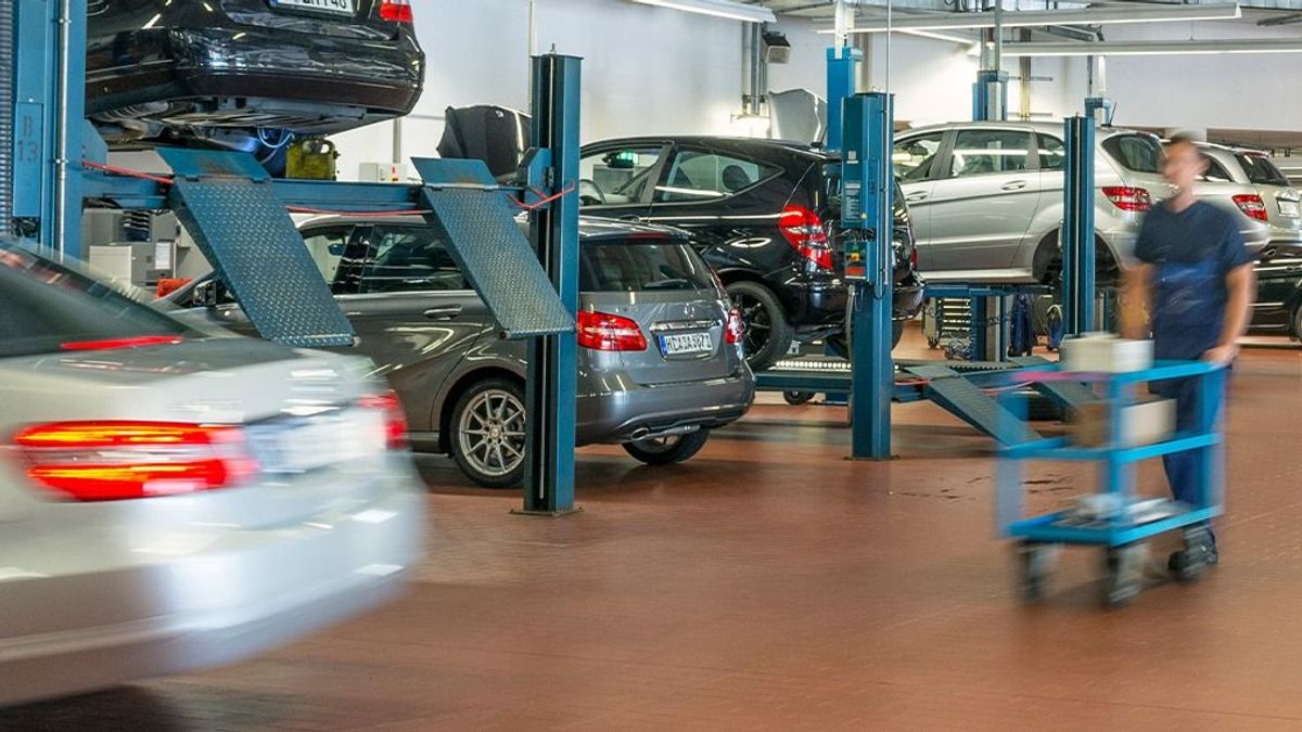 Ilyen még nem volt, egy árban adták a hibrid- és az elektromos autókat