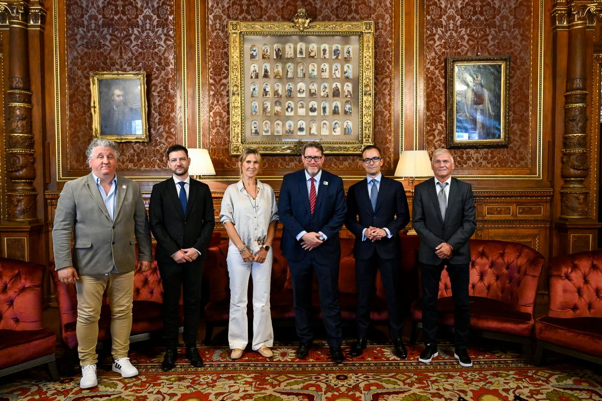 Ókovács Szilveszter, a Magyar Állami Operaház főigazgatója, Papp Dániel, az MTVA vezérigazgatója, Nagy Tímea kétszeres olimpiai bajnok párbajtőrvívó, az esemény nagykövete, Szöllősi György, a Magyar Sportújságírók Szövetségének elnöke, a Nemzeti Sport főszerkesztője, Kutas István, a Magyar Bankholding kommunikációs ügyvezető igazgatója és Détári Lajos hatvanegyszeres válogatott, hétszeres világválogatott labdarúgó, az esemény nagykövete a Nemzeti Sport Gála beharangozó sajtótájékoztatóján szeptember 17-én