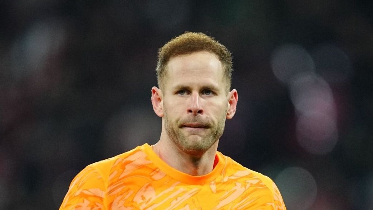 A német szaklap leborul Gulácsi Péter előtt, aki Manuel Neuert messze lehagyja