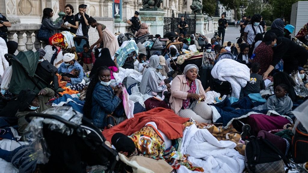 Brüsszel fenyegetőzik: mindenkinek végre kell hajtania a migrációs paktumot