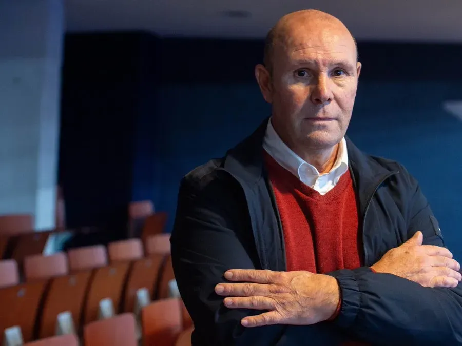 Jean-Marc Bosman mai fejjel sosem menne bele abba a perbe, ami 30 évvel ezelőtt vakvágányra vitte a pályafutását