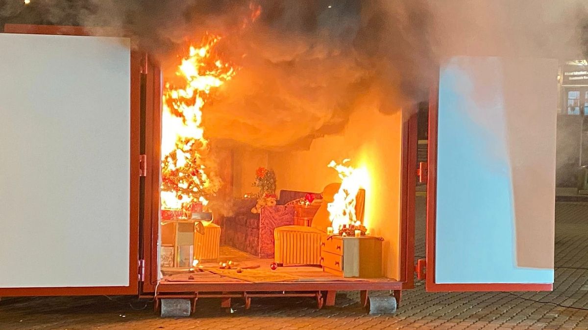 Majdnem az összes fényfüzér életveszélyes: lesújtó eredményeket hozott az NKFH vizsgálata