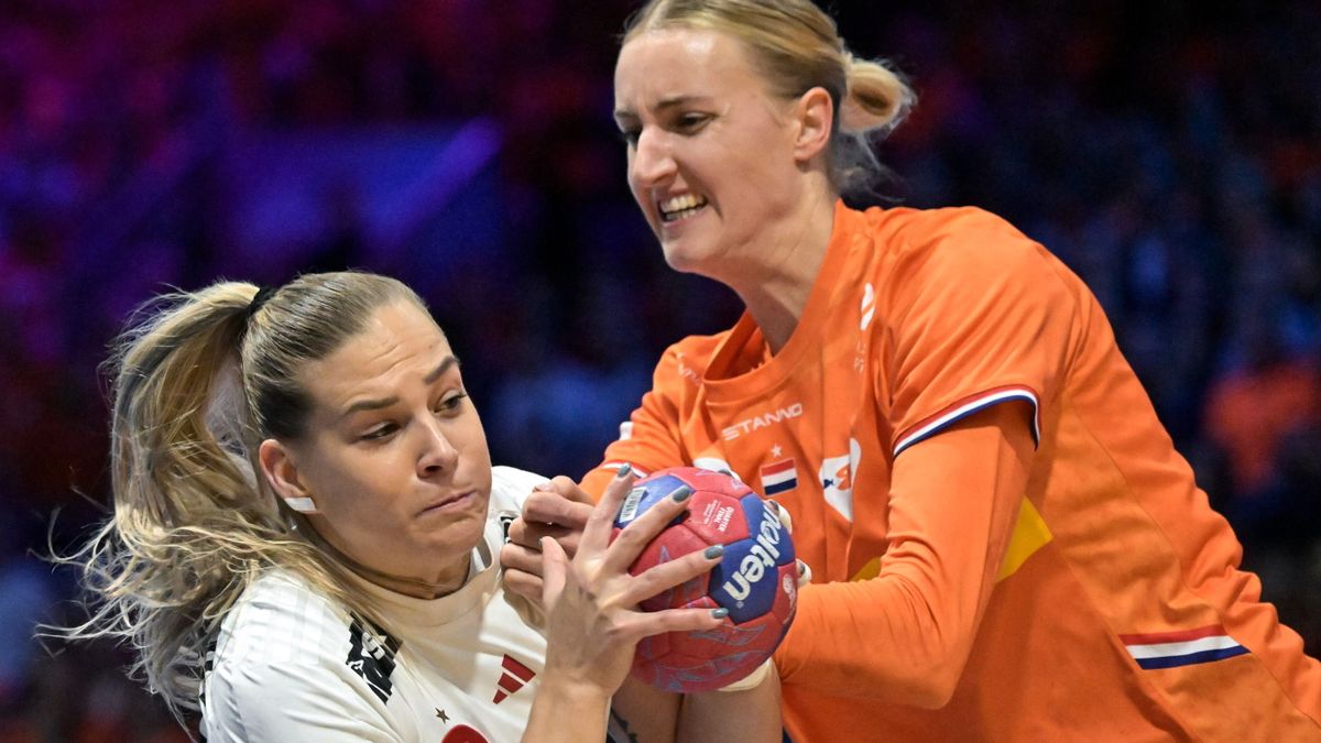 A piros lapos magyar csapatkapitány: Ha normális játékvezetés van...