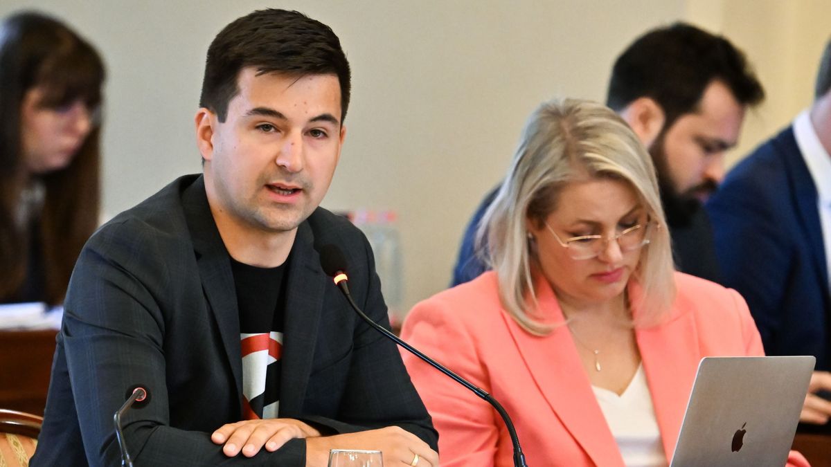 Gulyás Gergely Kristóf: Nem lehet felelősen dönteni a költségvetésről