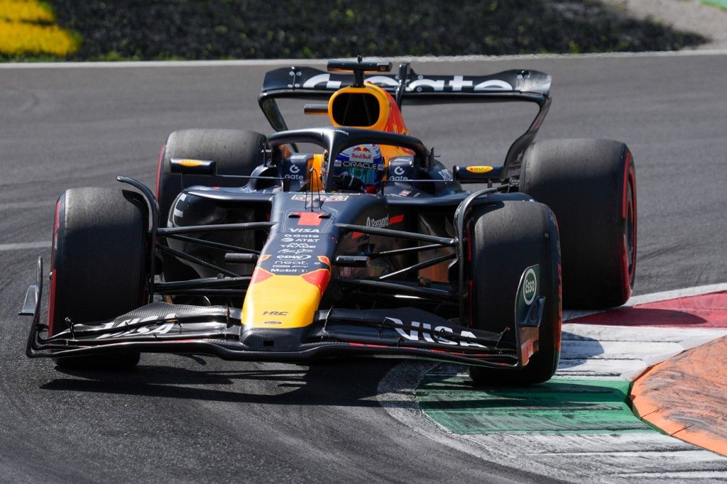 Max Verstappen autójának orrkúpjáról eltűnik az 1-es rajtszám