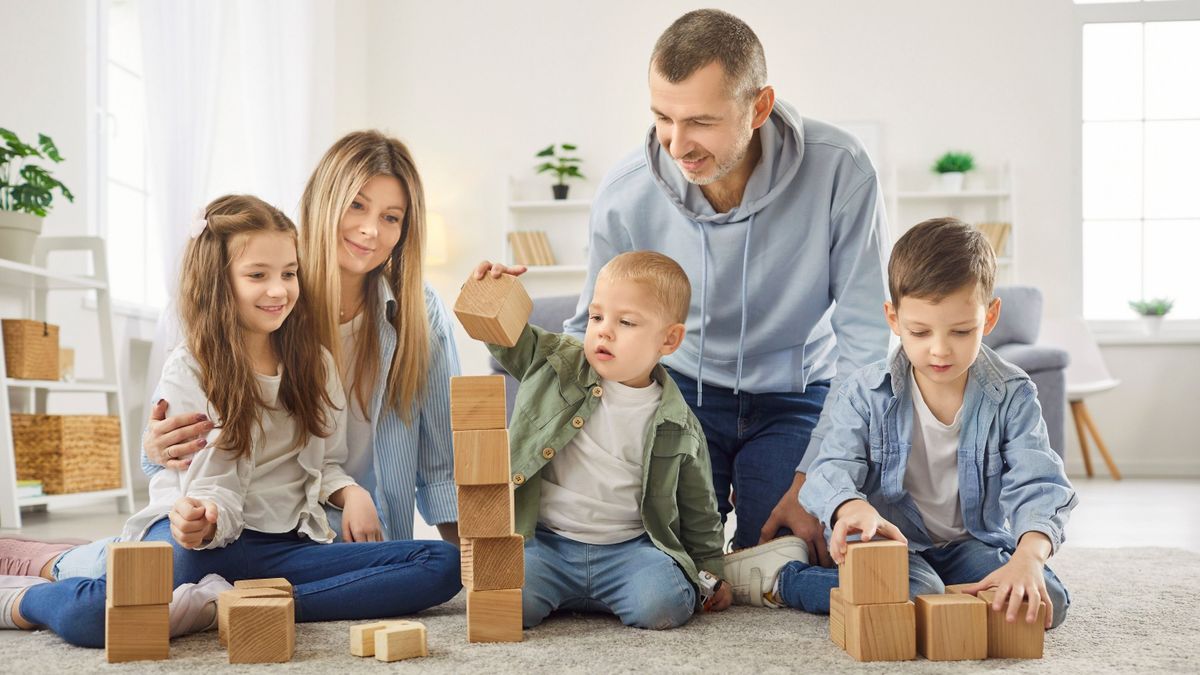 Jó éve volt a magyarok kétharmadának, a többség bizakodóan tekint 2026-ra