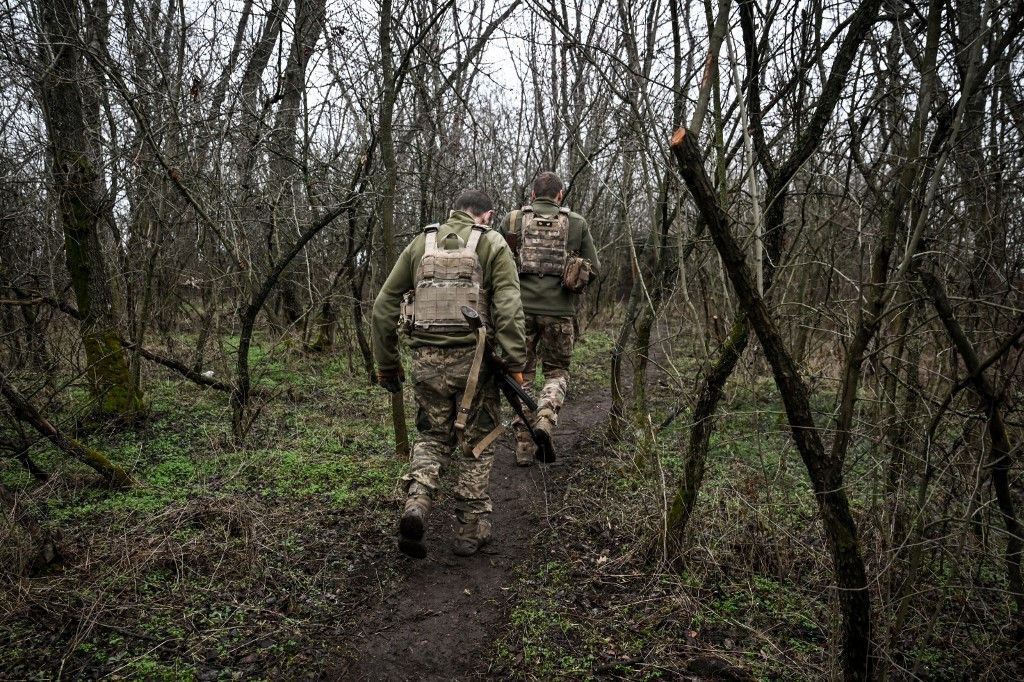 A kényszersorozás mindennapos jelenséggé vált Ukrajnában (Illusztráció, forrás: NurPhoto via AFP)