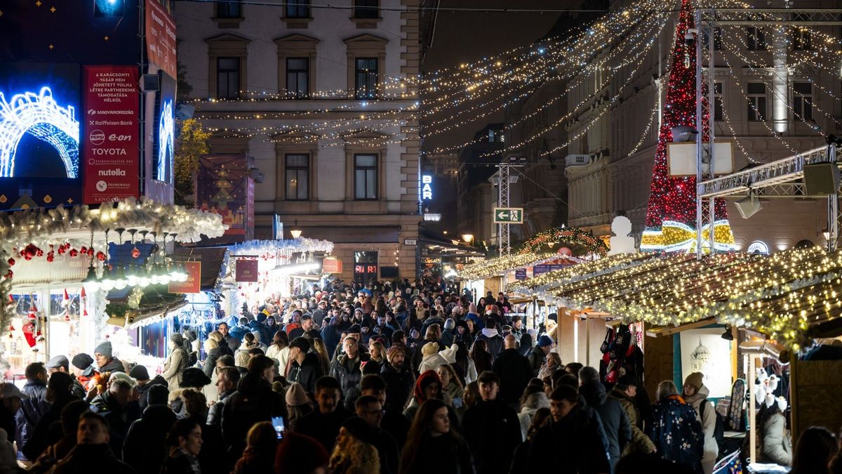 A karácsonyi időszakban is imádják a külföldi turisták Magyarországot
