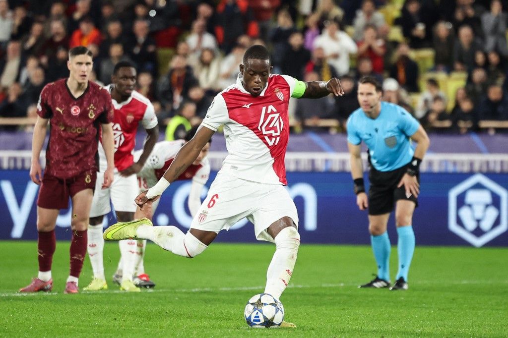 Zakaria nem jól kivitelezett tizenegyese után még nem tudott vezetni a Monaco