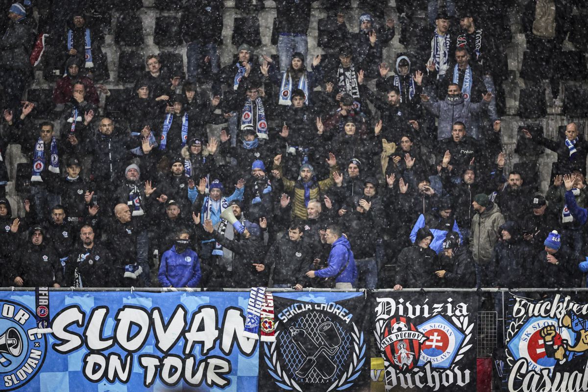 A Slovan-drukkerek botrányt csináltak a Konferencialiga alapszakaszában