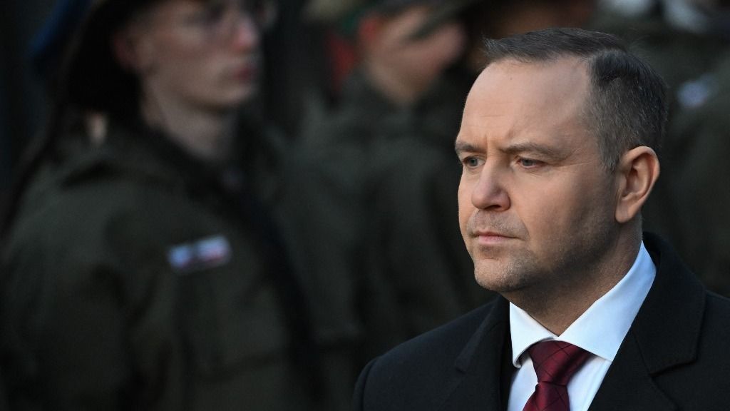 Karol Nawrocki eltávolíttatta az elnöki palotából az 1989-es lengyelországi rendszerváltást jelképező kerekasztalt