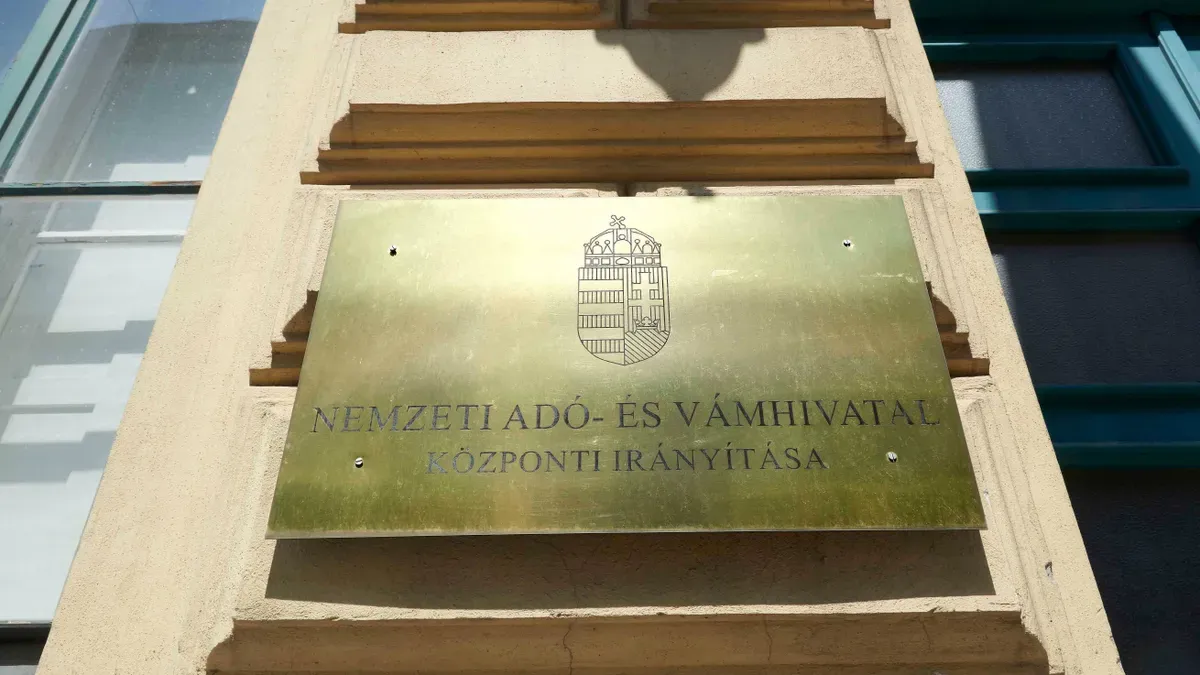 Érdemes utánanézni, hogy számunkra is elérhető-e az adójóváírás. /Fotó: Róka László / MTVA/Róka László