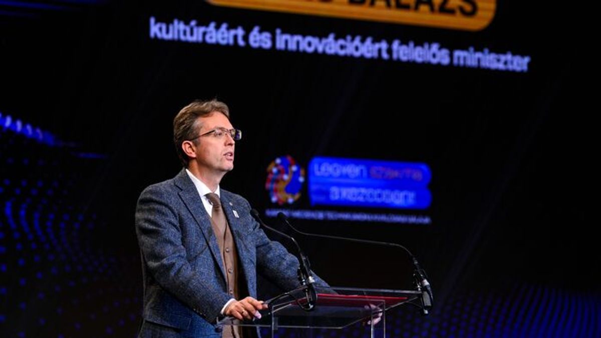 Patriots Mobilize as Fight Over Erasmus Program Intensifies