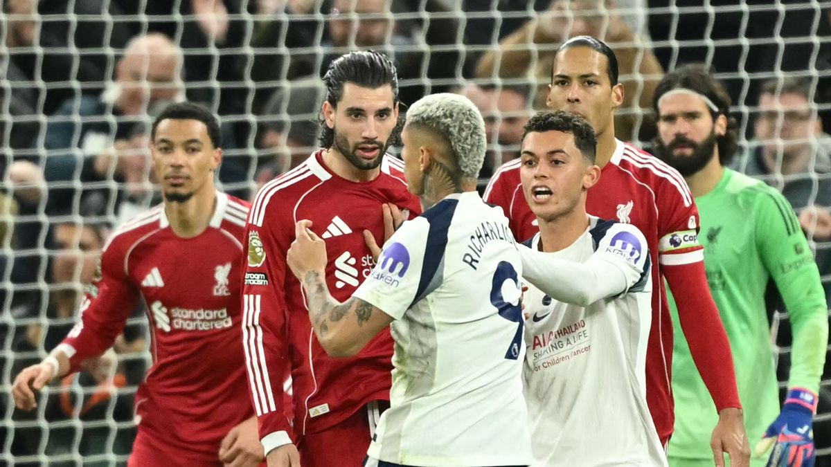 Nekimentek Szoboszlainak, erre eltiltották őt a bajnokságban, ellenfele folytathatta az ámokfutását