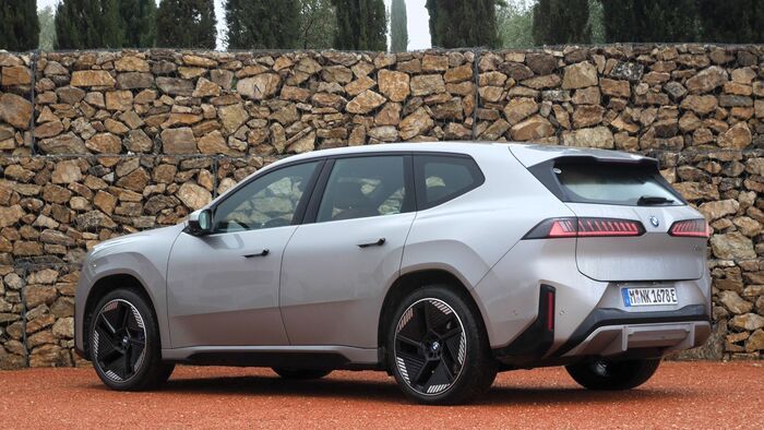 BMW iX3