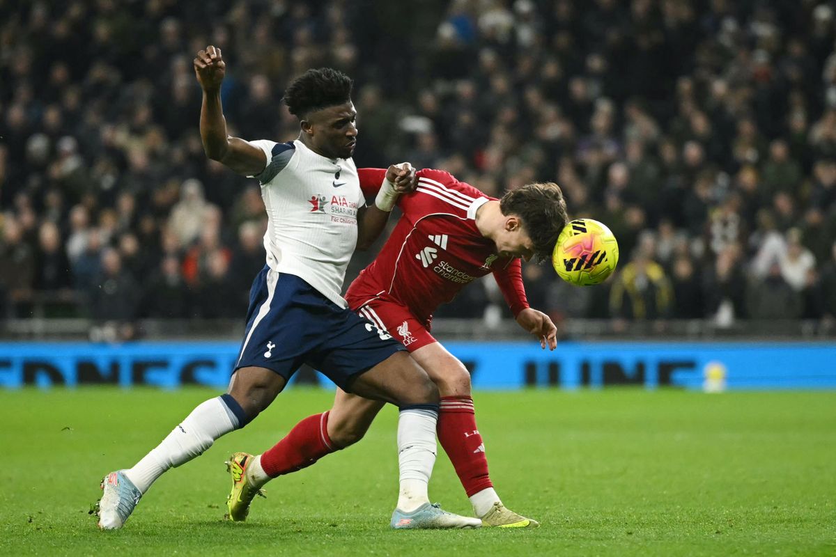 Kerkez Milos (jobbra) a Tottenham–Liverpool mérkőzést is a pályán töltötte