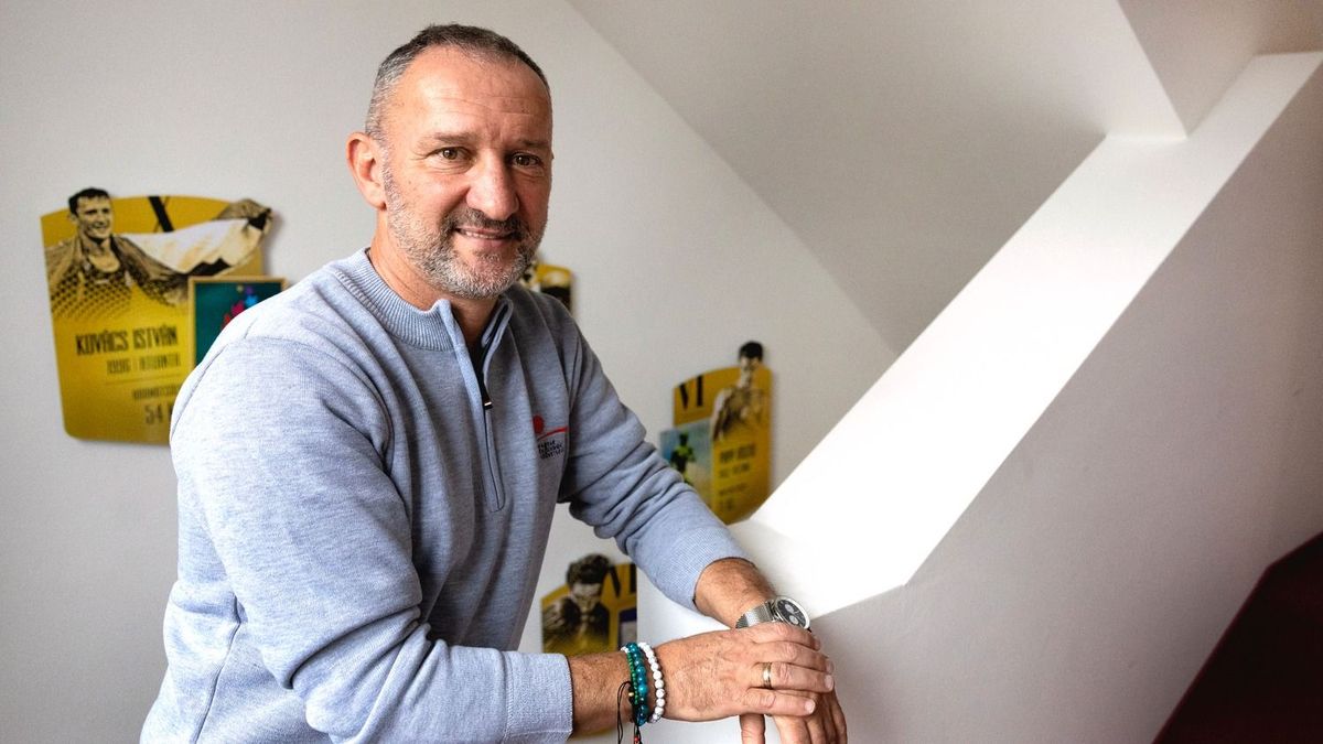 Kokó: Az élet a tenyerén hordoz…