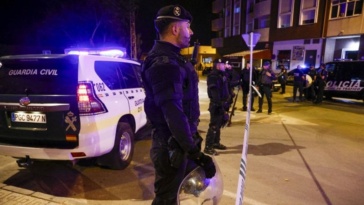 Itt az újabb korrupciós botrány, ezúttal spanyol, baloldali képviselő került bilincsbe