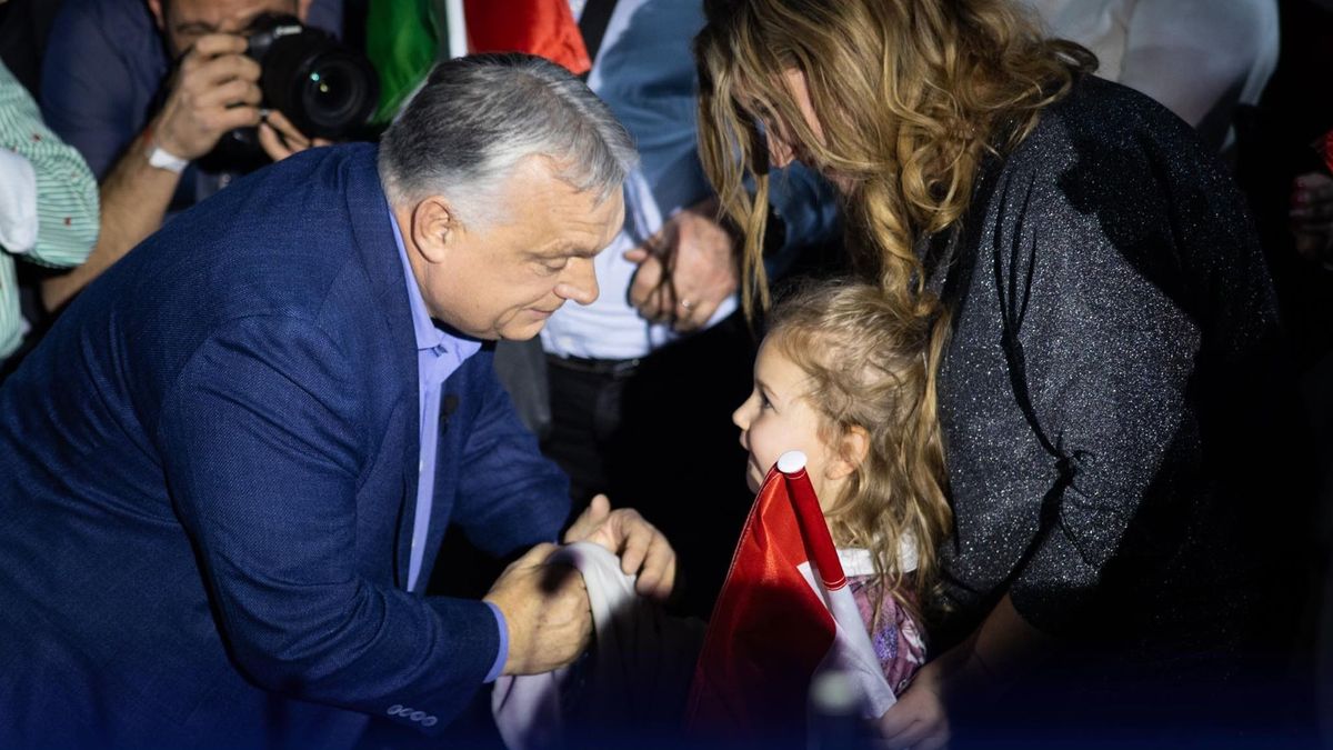 Orbán Viktor felszólal a mohácsi háborúellenes nagygyűlésen – kövesse nálunk élőben!