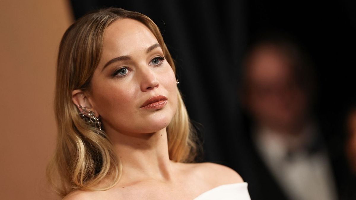 Jennifer Lawrence hallucinált Az éhezők viadala forgatásán, miután véletlenül bevett egy Ambien tablettát