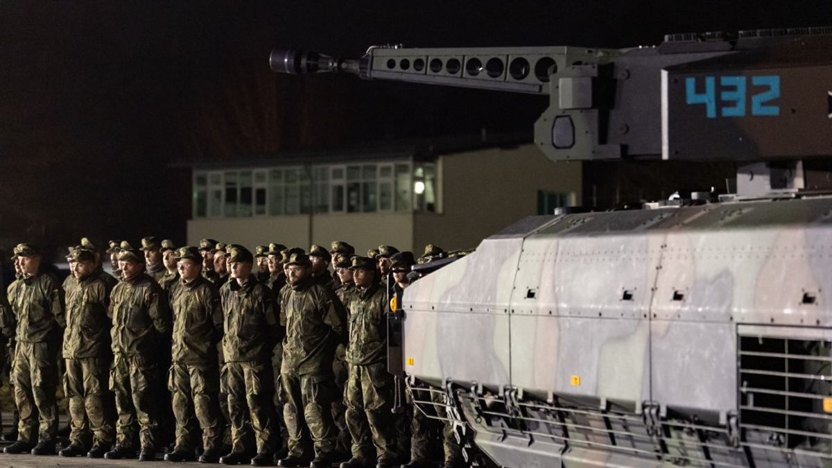 Öles léptekkel készül a háborúra Berlin