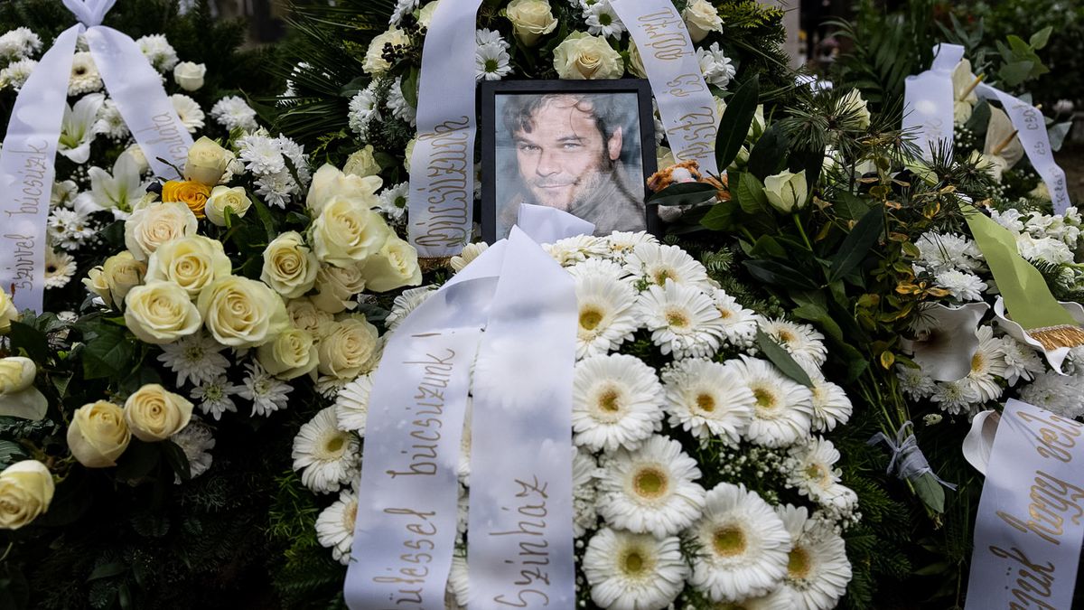 Végső búcsút vettek Kálloy Molnár Pétertől + galéria