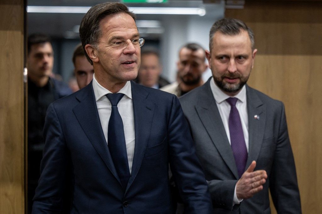 Mark Rutte és Wladyslaw Kosiniak-Kamysz  (Fotó: WOJTEK RADWANSKI / AFP)